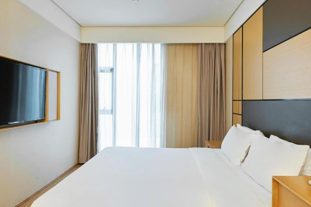 Ji Hotel Shanghai Hongqiao Yan'An XI Road Extérieur photo