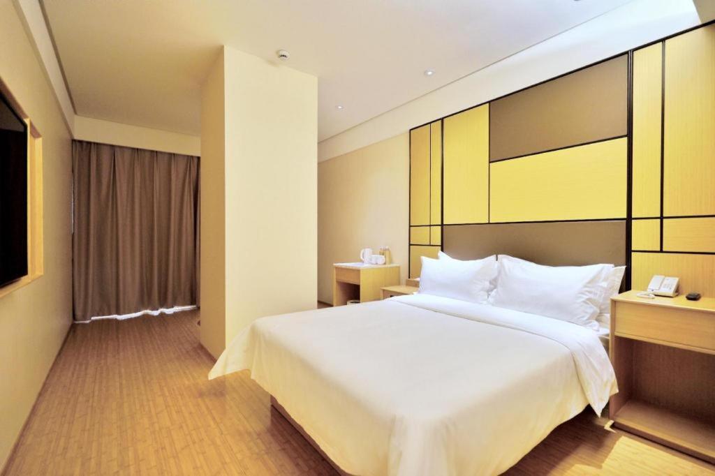 Ji Hotel Shanghai Hongqiao Yan'An XI Road Extérieur photo