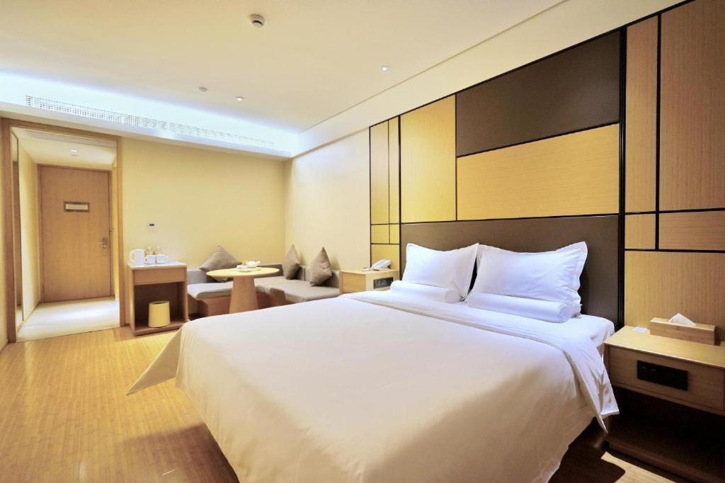 Ji Hotel Shanghai Hongqiao Yan'An XI Road Extérieur photo