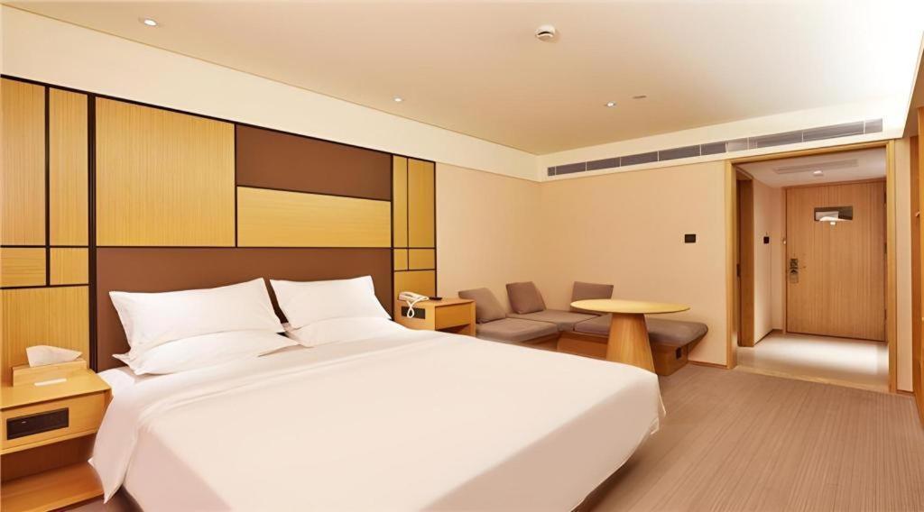 Ji Hotel Shanghai Hongqiao Yan'An XI Road Extérieur photo