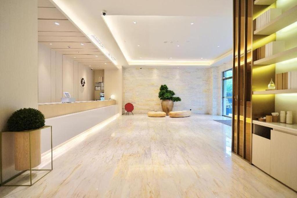 Ji Hotel Shanghai Hongqiao Yan'An XI Road Extérieur photo