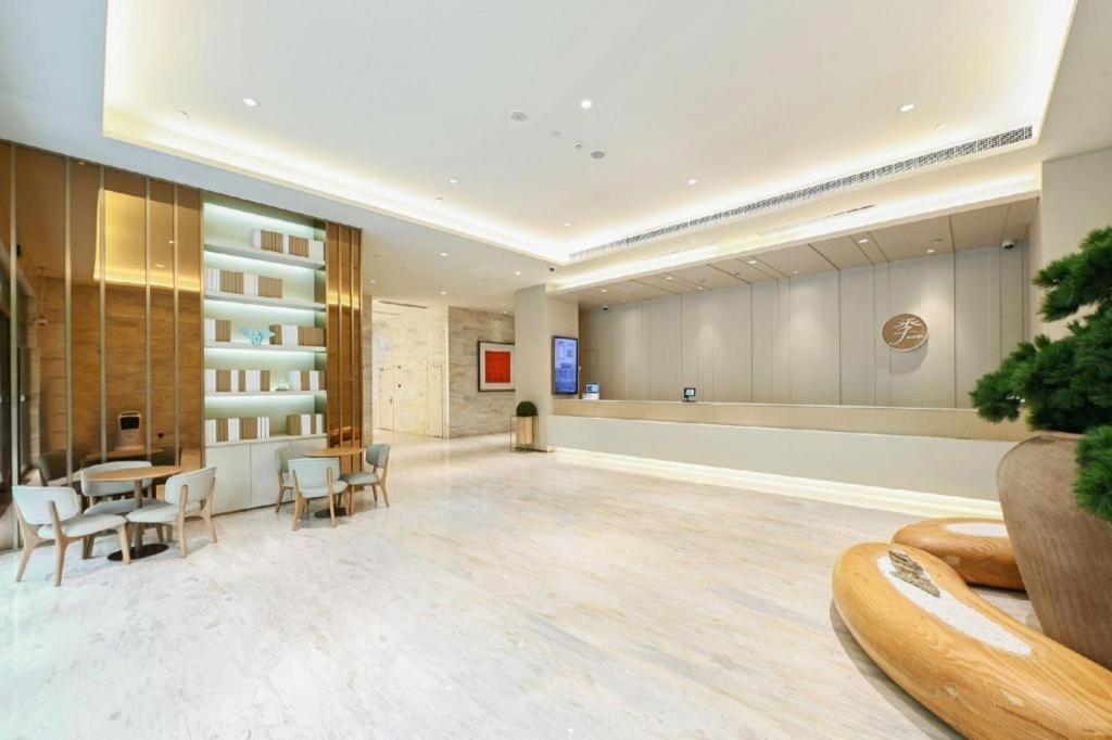 Ji Hotel Shanghai Hongqiao Yan'An XI Road Extérieur photo
